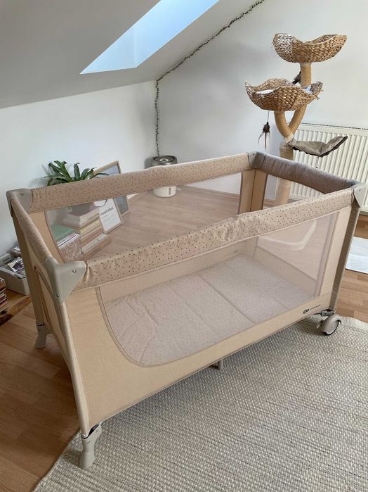 Łóżeczko dziecięce turystyczne Kinderkraft, stan bdb+