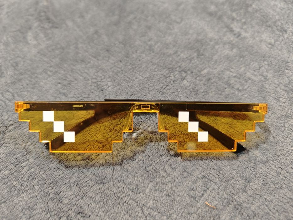 Окуляри іграшкові