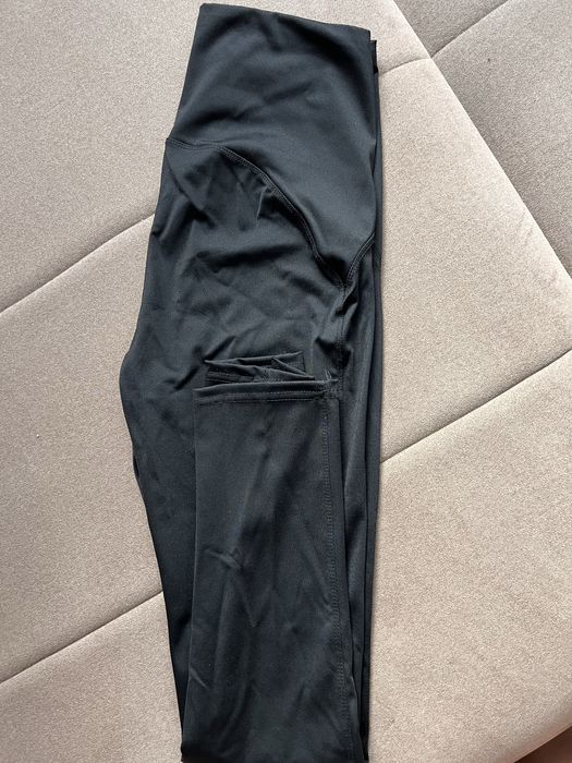 Nowe leginsy modelujace pupe