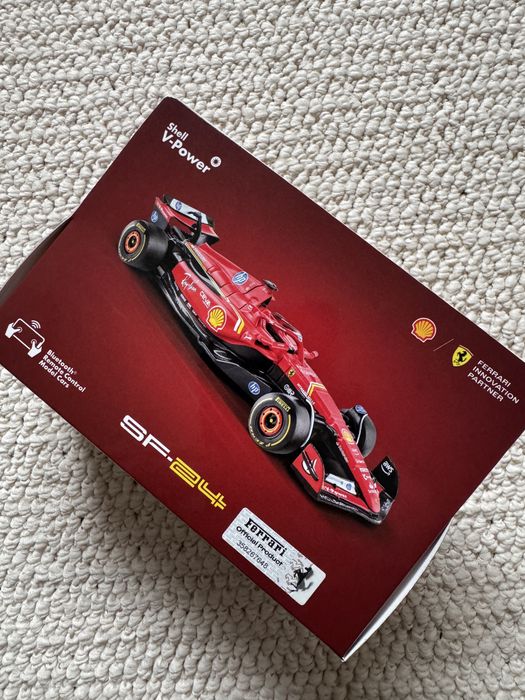 Ferrari SF-24 samochodzik samochod zdalnie sterowany aplikacja