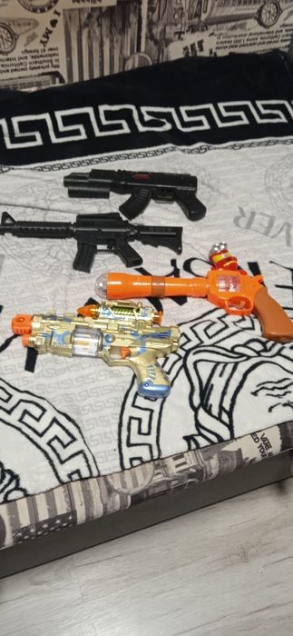 Продам игрушечные автоматы