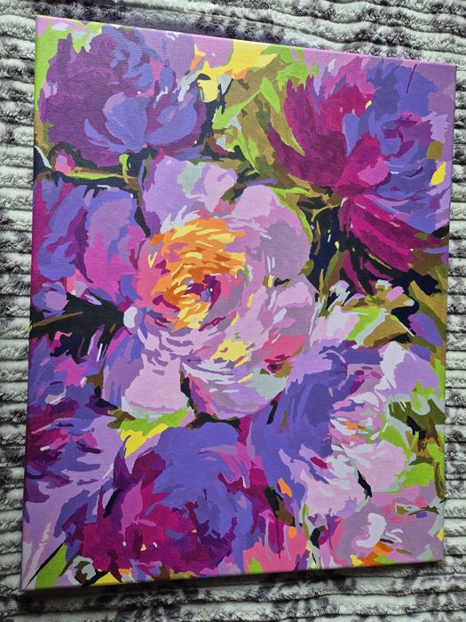 Готові картини фарби і алмазна ліпка