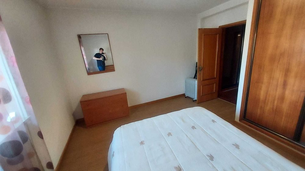 Aluga-se quarto a Estudante em S. Bernardo - Aveiro