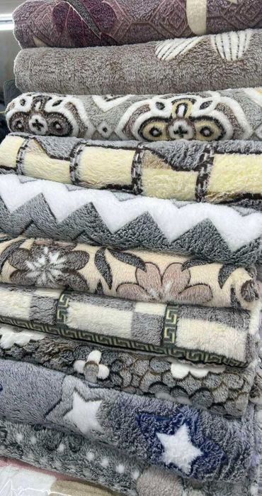 Пухнастий, м'який, ніжний, теплий плед на ліжко, всі розміри.