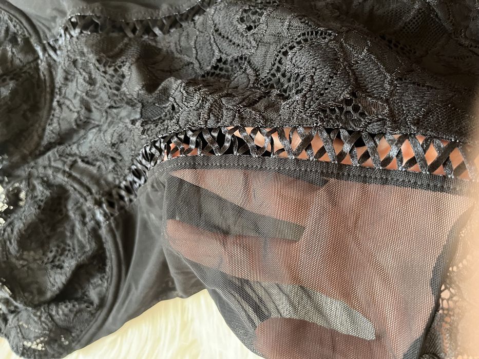 Czarne body Sains Complexe 75C
