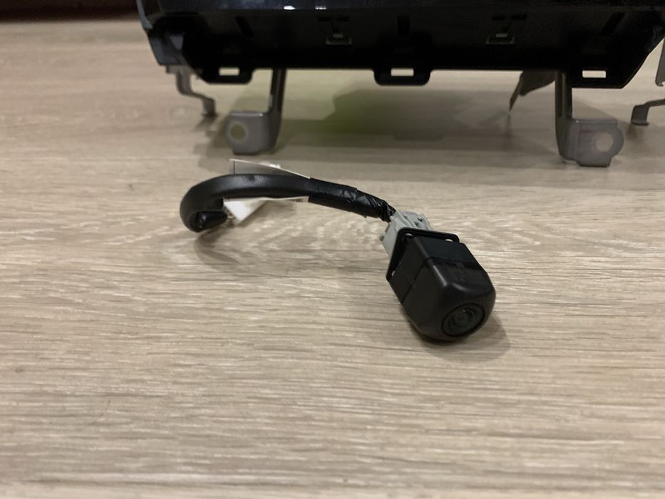 Автомагнітола CAMRY 70 + камера