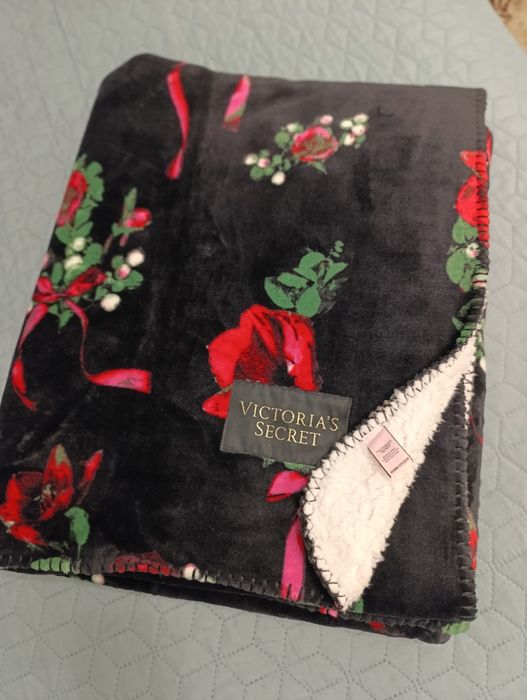 Оригінальний плед Victoria's Secret Plush Fleece Blanket
М'який плед В