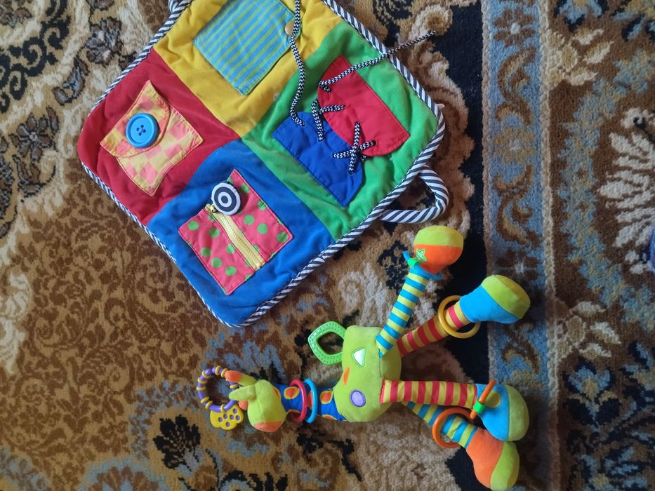 Дитячі іграшки. Лотами.