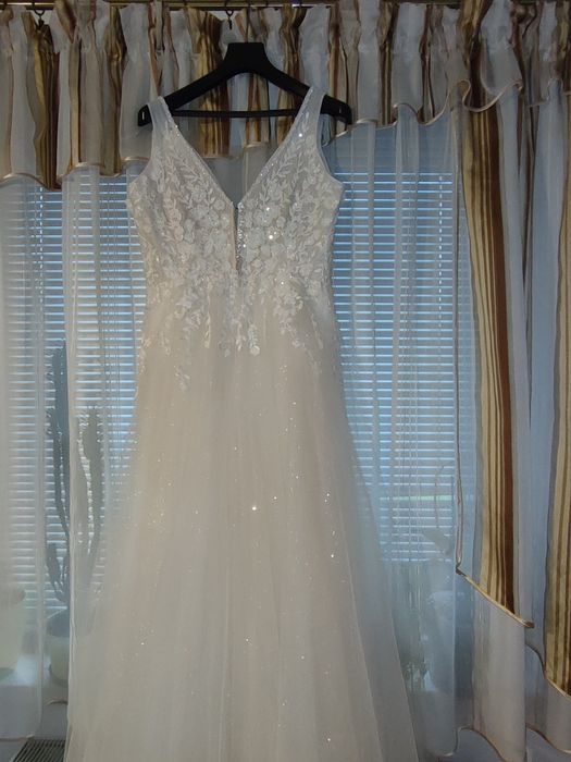 Suknia ślubna kolor ecru