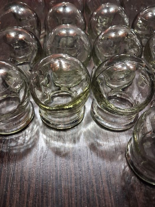 Стеклянные медицинские банки