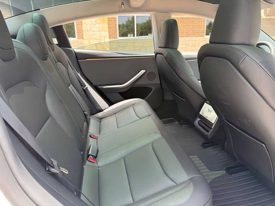 Tesla Model 3      2026