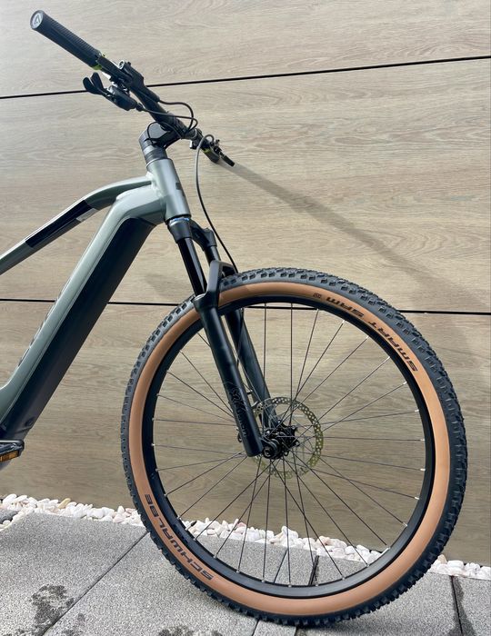 Bicicleta Electrica Cube Bosch 750