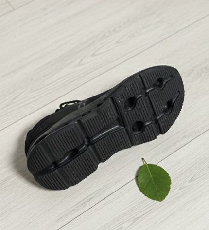 Нові On Cloudnova 2 All Black Оригінал (9.5 US / 42.5 EUR)