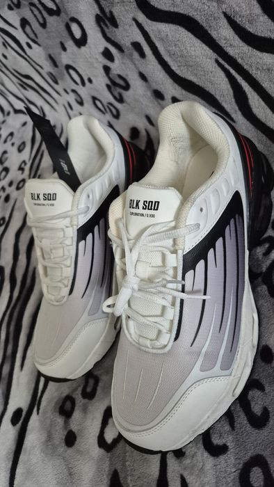 Nowe buty sneakersy marki Black Squad