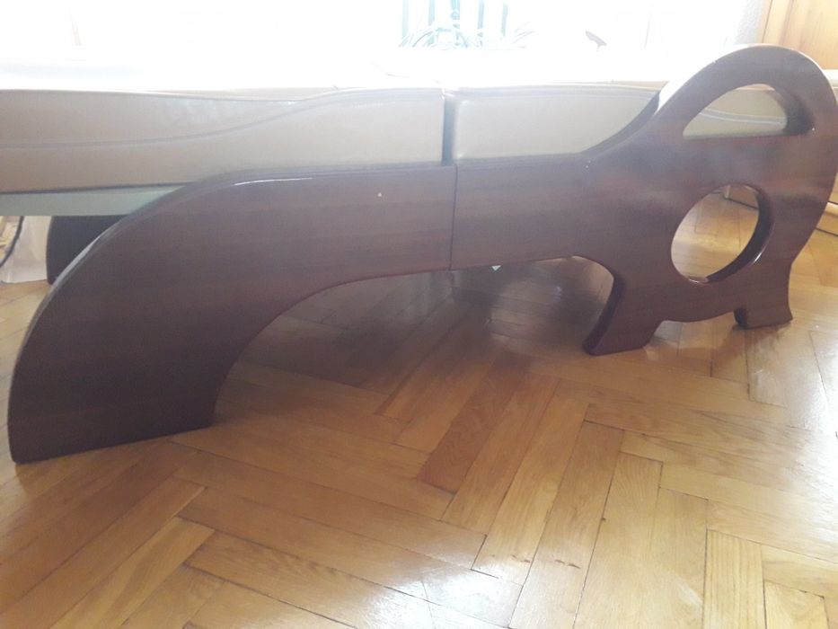 Łóżko masujące z kamieniami nefrytowymi