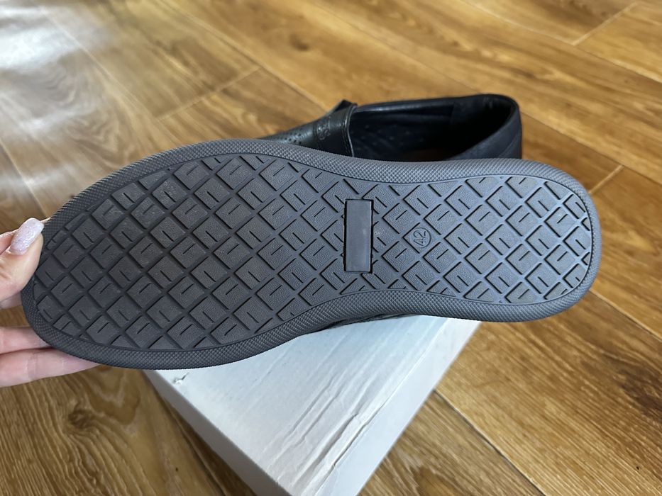 Чоловічі чорні туфлі