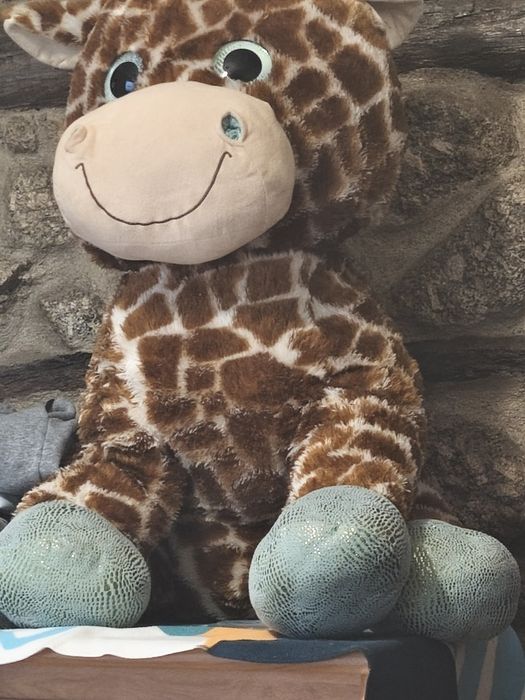 Peluche girafa grande 15€ para desocupar