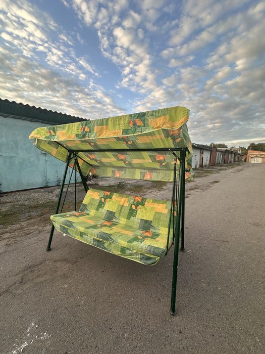 Гойдалка садова.