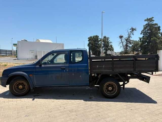 Mitsubishi L200 caixa aberta
