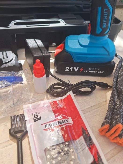 Mini Motosserra a Bateria 21V (6 polegadas) – Kit Completo (Novo)