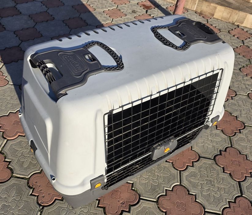 Переноска, бокс для собак