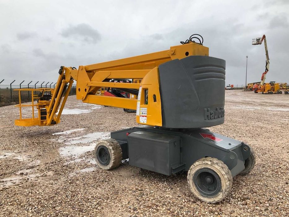 Plataforma Elevatória elétrica USADA 15mt