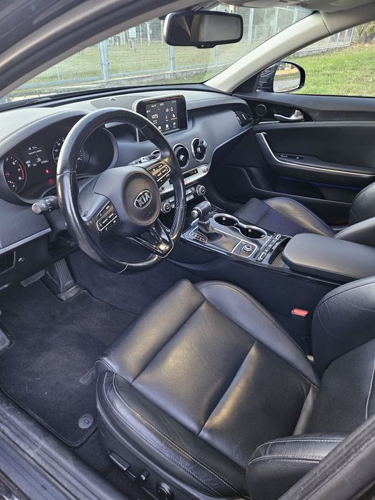 KIA Stinger 2.0 T-GDI 4×4 AWD 2018