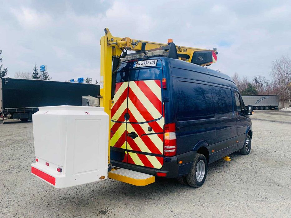 Автовишка АГП-'12; АГП-15. Послуги автовишки.