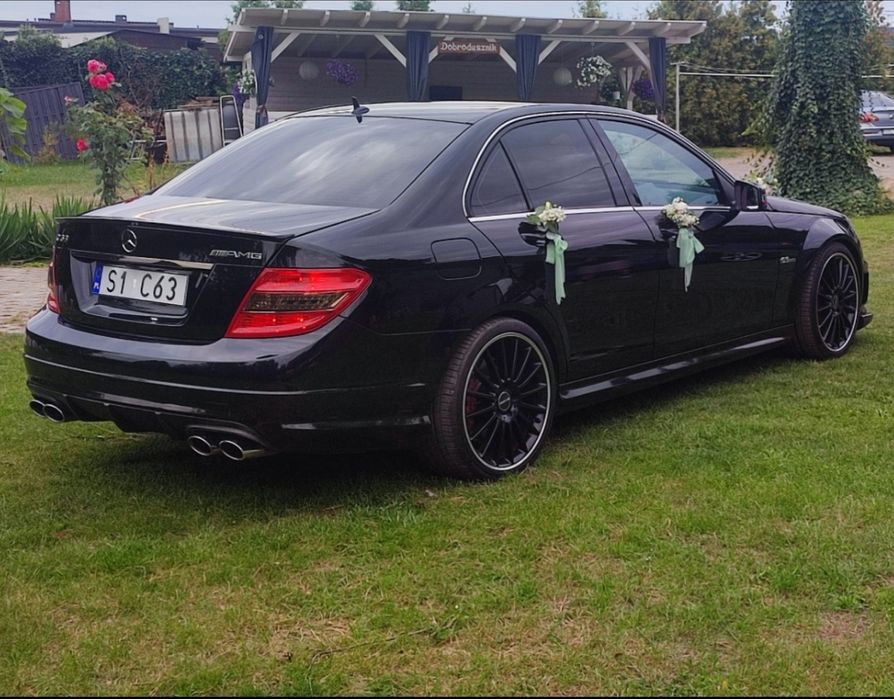 Samochód do ślubu, spełniaj marzenia Mercedes C63AMG