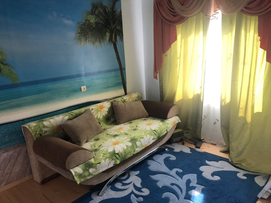 Двохповерховий особняк подобово