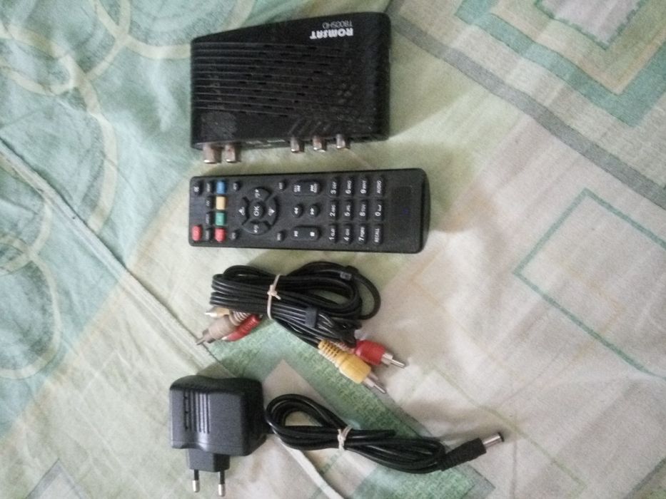 Приставка тюнер т2