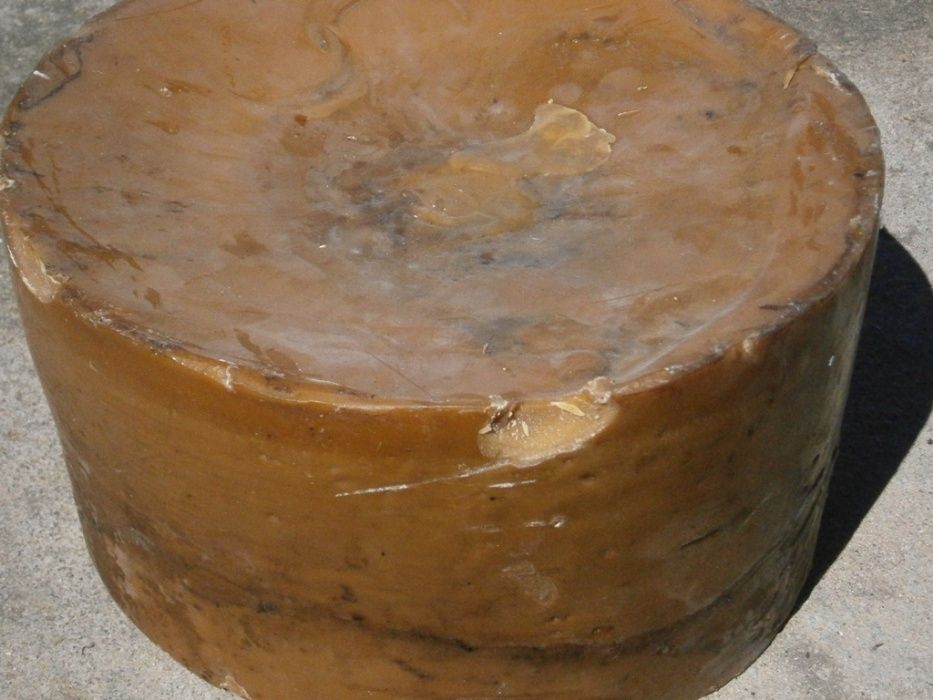 Cera de abelha pura em bruto/broa