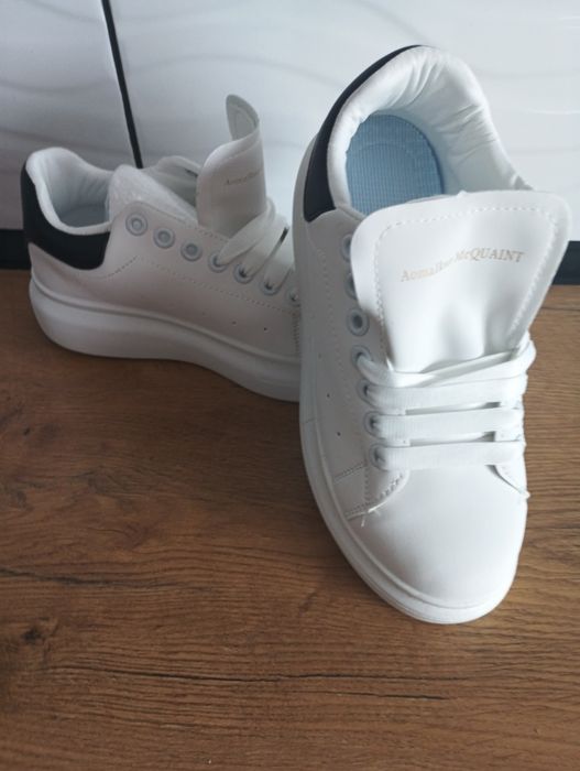 Sneakersy rozmiar 39