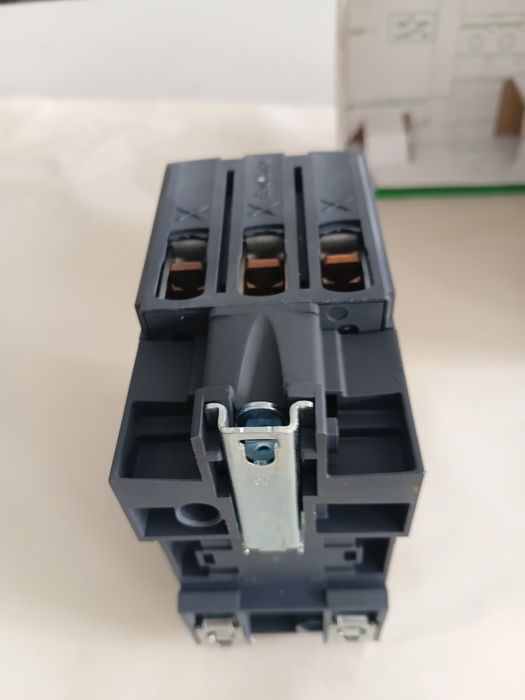 Contator Schneider  Electric Tesys Deca  LC1D50AP7