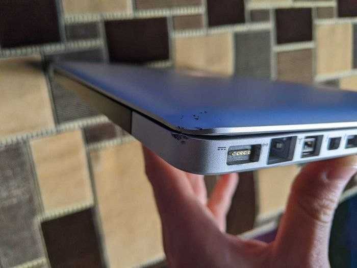 MacBook Pro (13-inch, Early 2011)