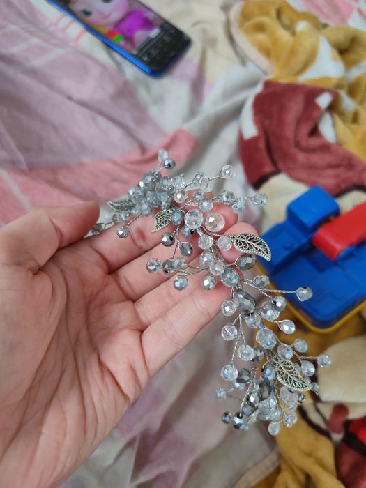 Обруч для волосся на весілля