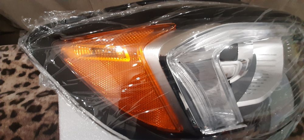 Фара Ford Edge SEL