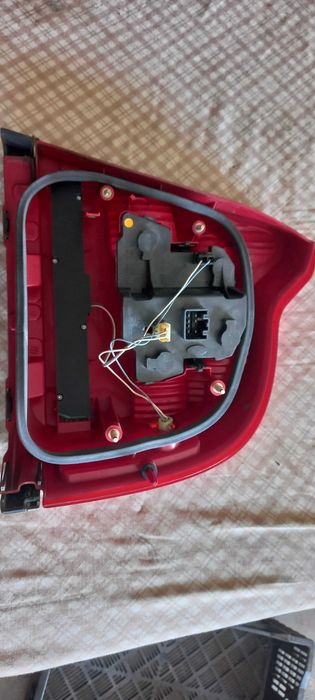 farol volvo S80  ano 2006