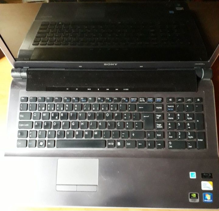 Portátil para reparar Sony Vaio VGN-AW41MF (18,4 polegadas)