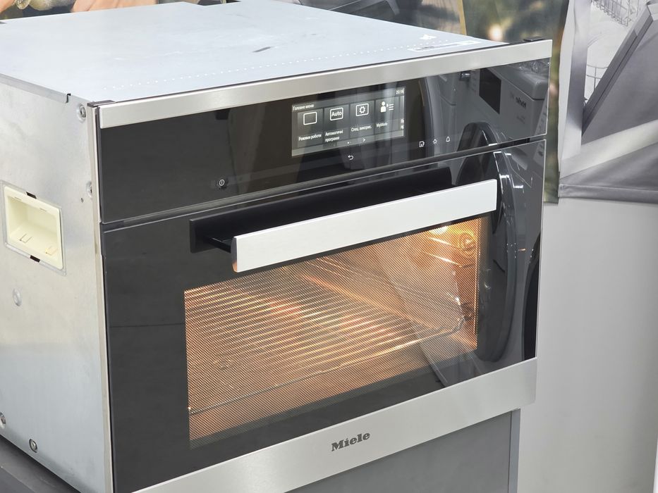 Духова шафа пароконвектомат Miele DGC 6805 низька  піключення до води