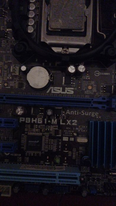 Материнская плата ASUS