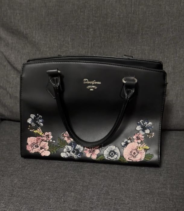 Жіноча сумка з вишивкою квітів david jones