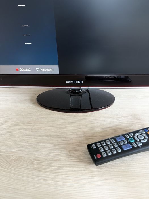 Monitor Samsung SyncMaster P2370HD FullHD 1920x1080LCD z zasilaczem TV