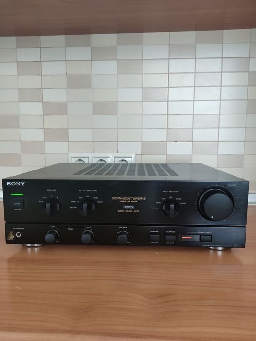 Integrated stereo amplifier Sony TA-F270