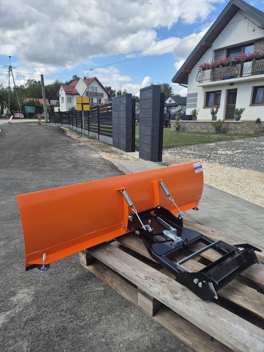 Mocny pług do quada do śniegu z uniwersalnym mocowaniem szybki montaż demontaż na click DOSTAWA