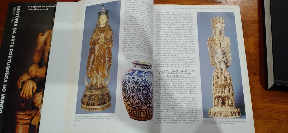 HISTÓRIA DA ARTE PORTUGUESA NO MUNDO - Pedro Dias (2 volumes)