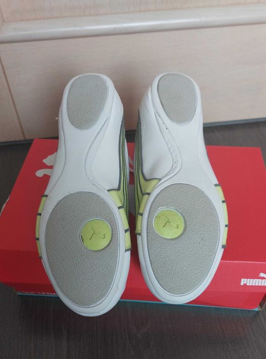 Футзалки - Кросівки Puma, білі (25 см, р.39). Оригінал