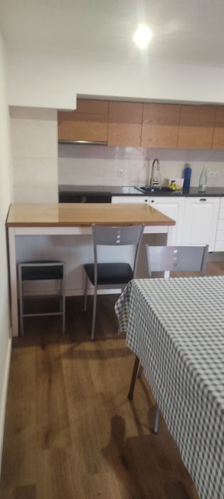 Alugo casa tipo t2