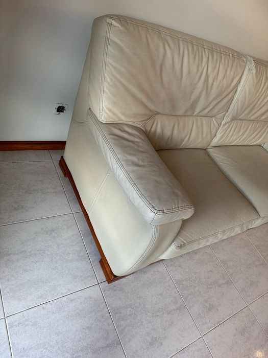 2 sofas de 2 lugarea
