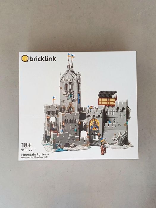 LEGO BrickLink 910049 Transylvania SELADO + 910029 Fortress (RARO)